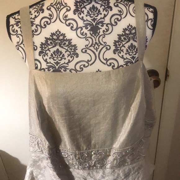 Champagne floor length evening gown. - Picture 8 of 8